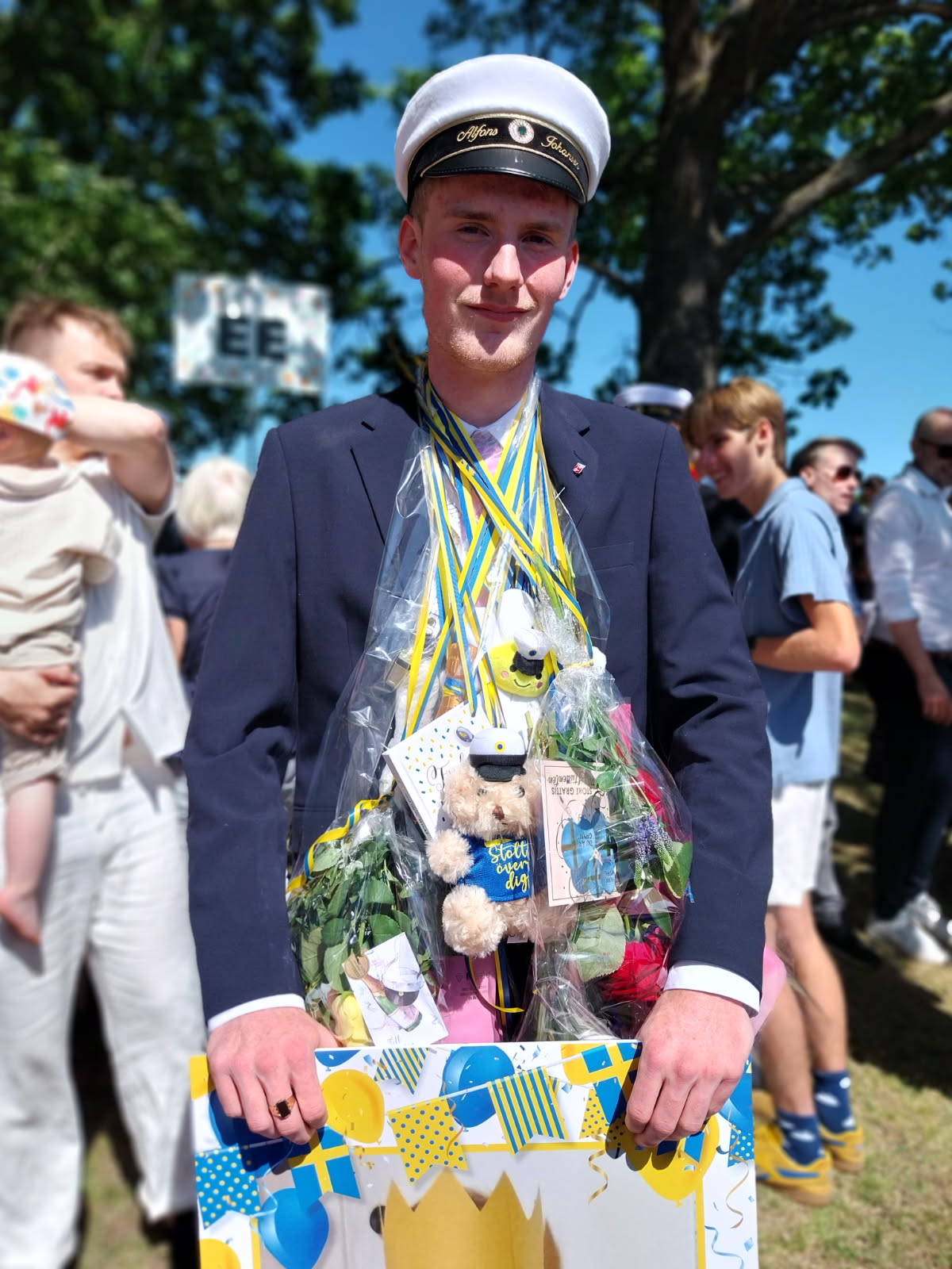 image: Alfons och Love tog studenten